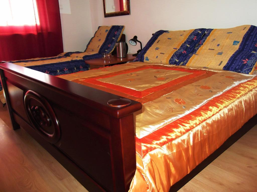 Dworek W Zieleni Warsaw Room photo